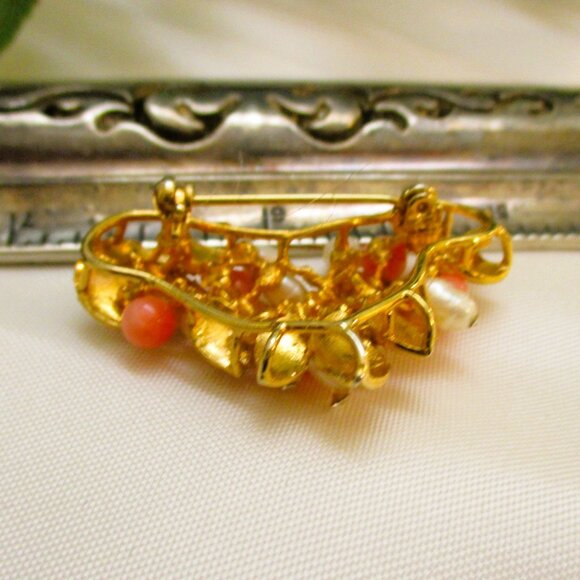 VINTAGE Gemstone Gold Floral Brooch: Coral, Pearl, Rhinestone, Gold Plate Pin - Picture 14 of 14